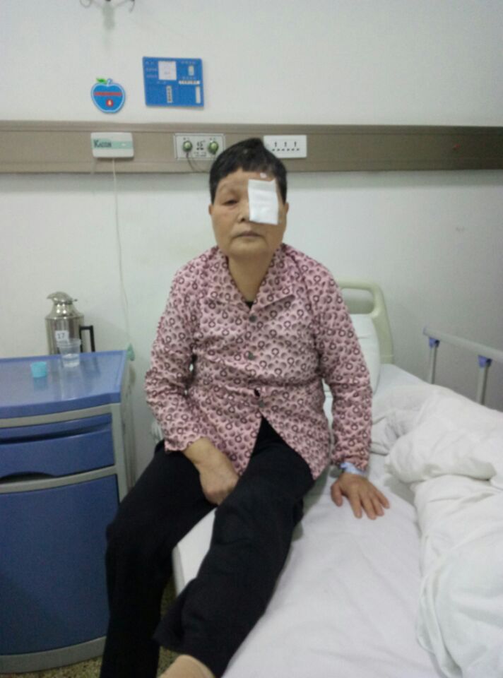 聾啞人白內障手術(shù)
